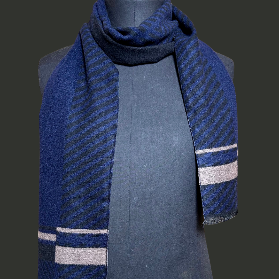 WESTMINSTER navy chevron men's scarf
