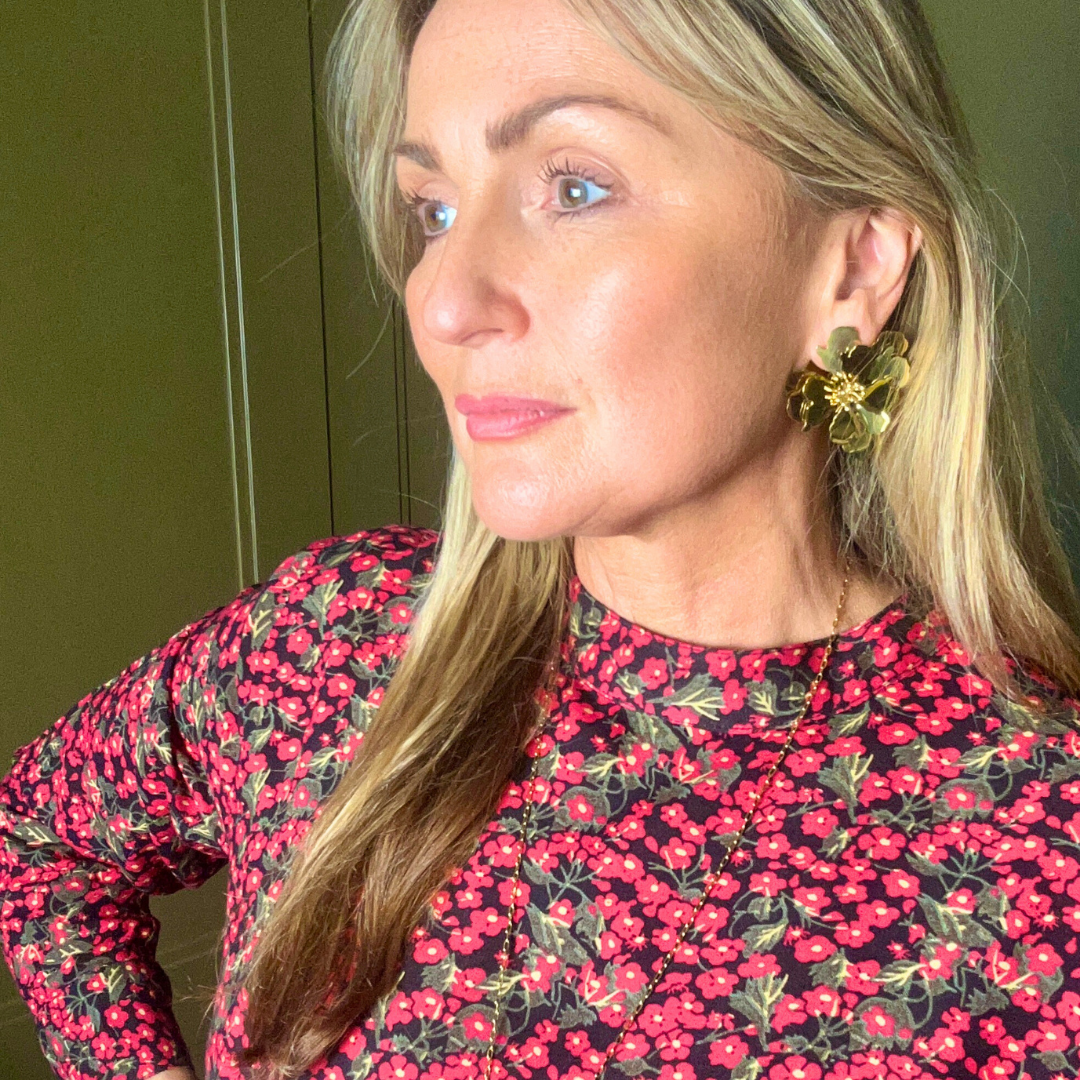 VALERIA steel flower stud earrings