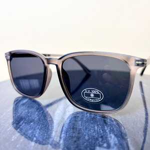 AUSTRALIA wayfarer style men's sunglasses