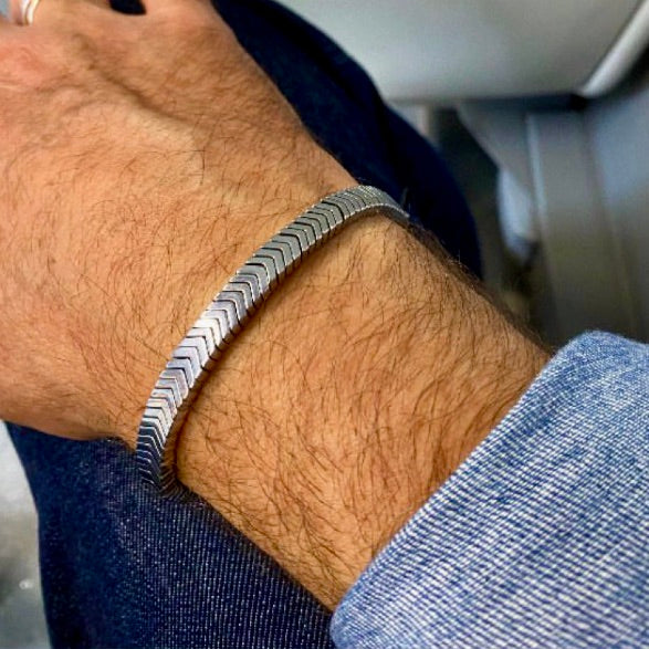 MARK men's herringbone slider bracelet