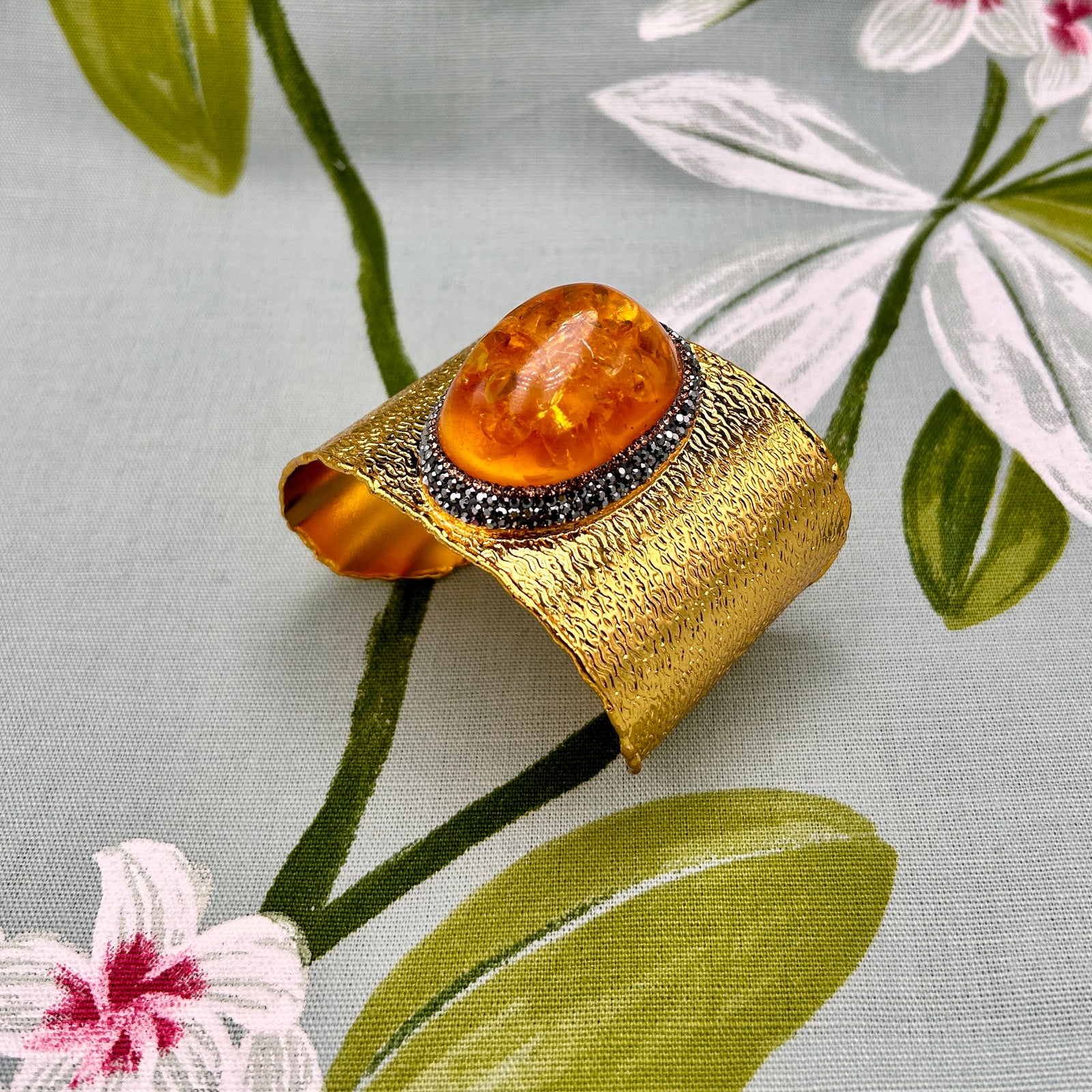Handmade brass gemstone cuff bracelet 'MARGUERITE'