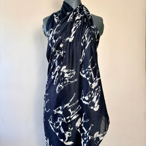 LIghtweight long scarf/sarong with horse design 'LAVENHAM'