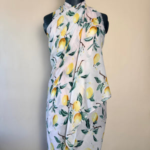 Lightweight scarf/sarong with lemon design 'PORTMEIRON'