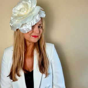 Flower brooch & hair fascinator 'SJP'