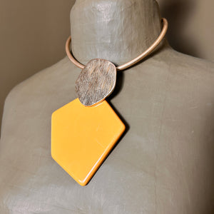 geometric statement necklace 
resin and metal choker necklace
geometric choker necklace
