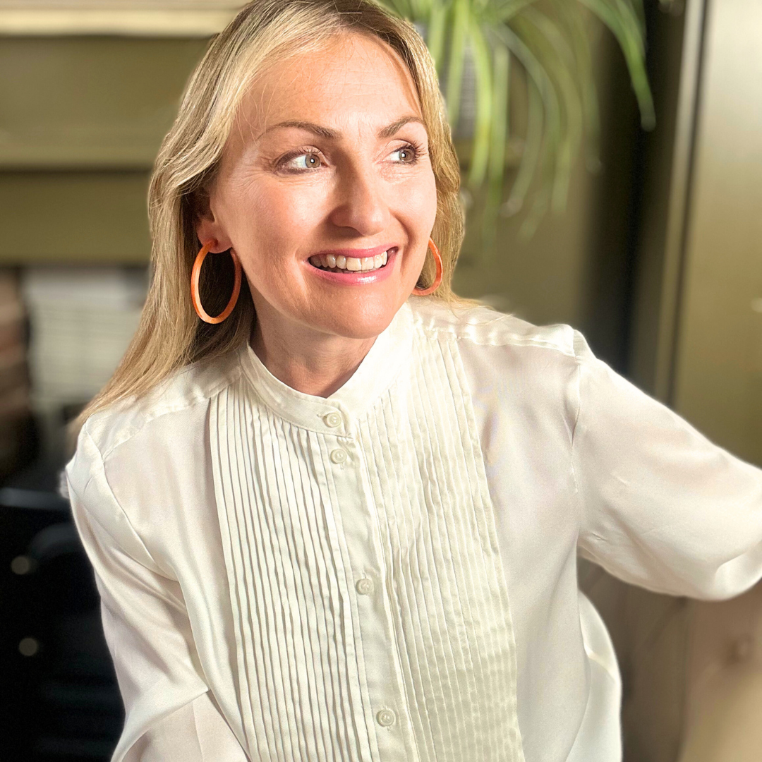 EMILY large resin hoop earrings