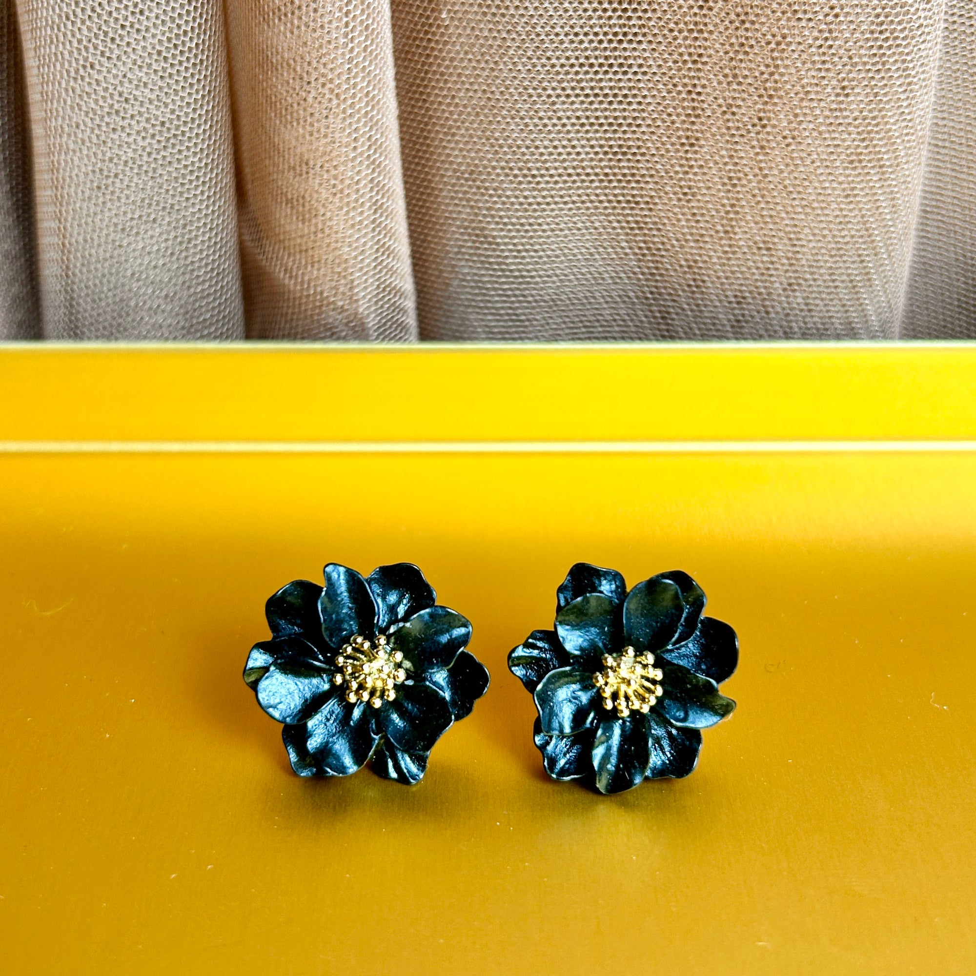 'Edith' steel flower stud earrings