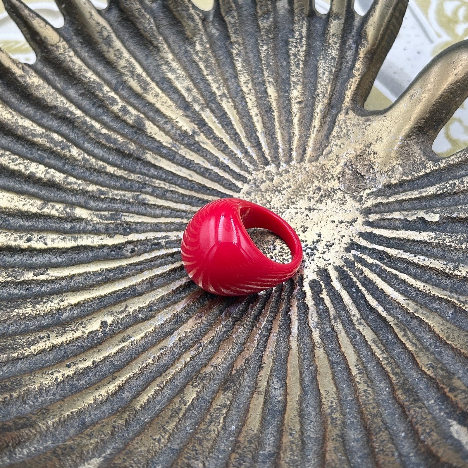 POPPY dome shaped resin cocktail ring