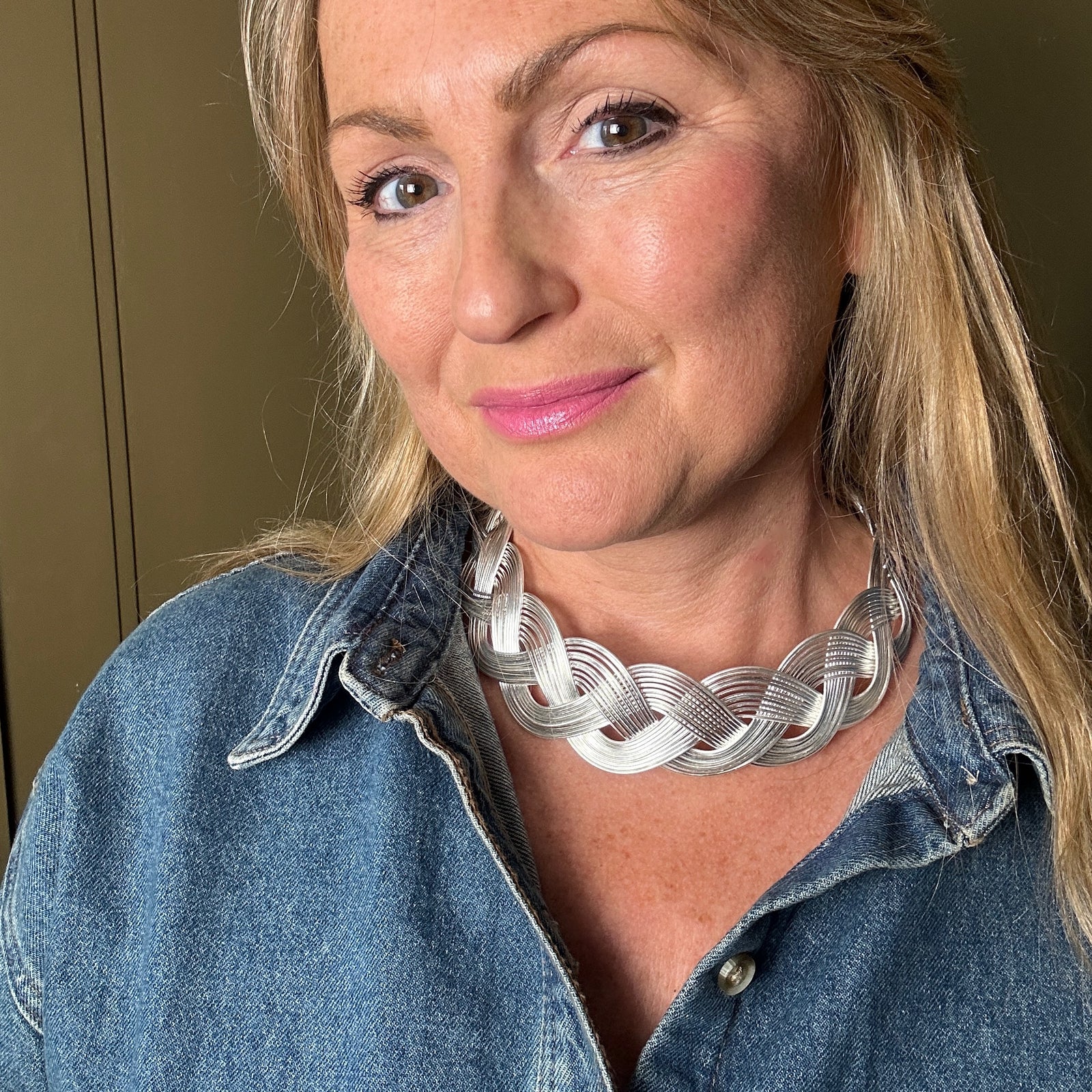 ESTELLE braided metal choker necklace