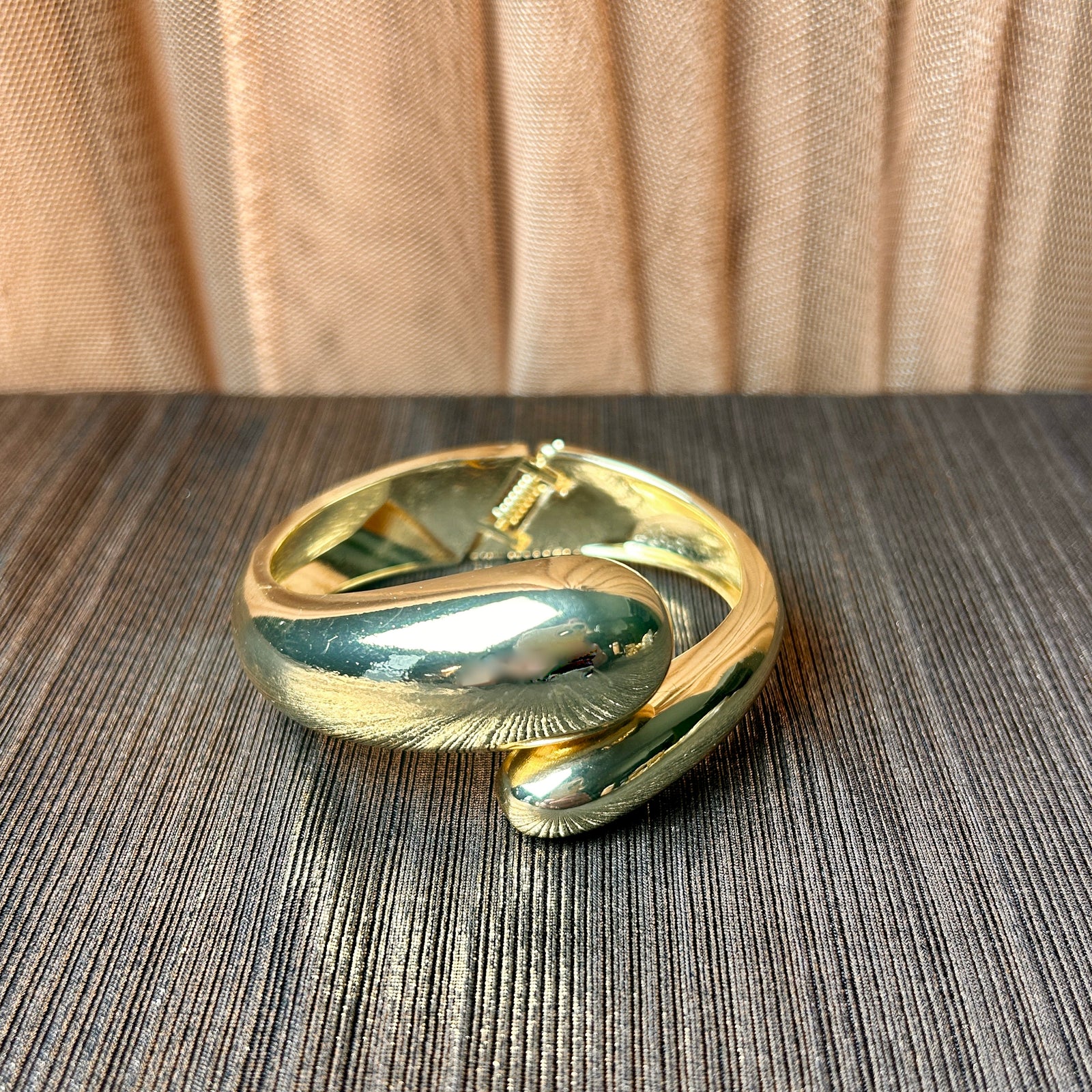 ALLY steel teardrop clasp bracelet