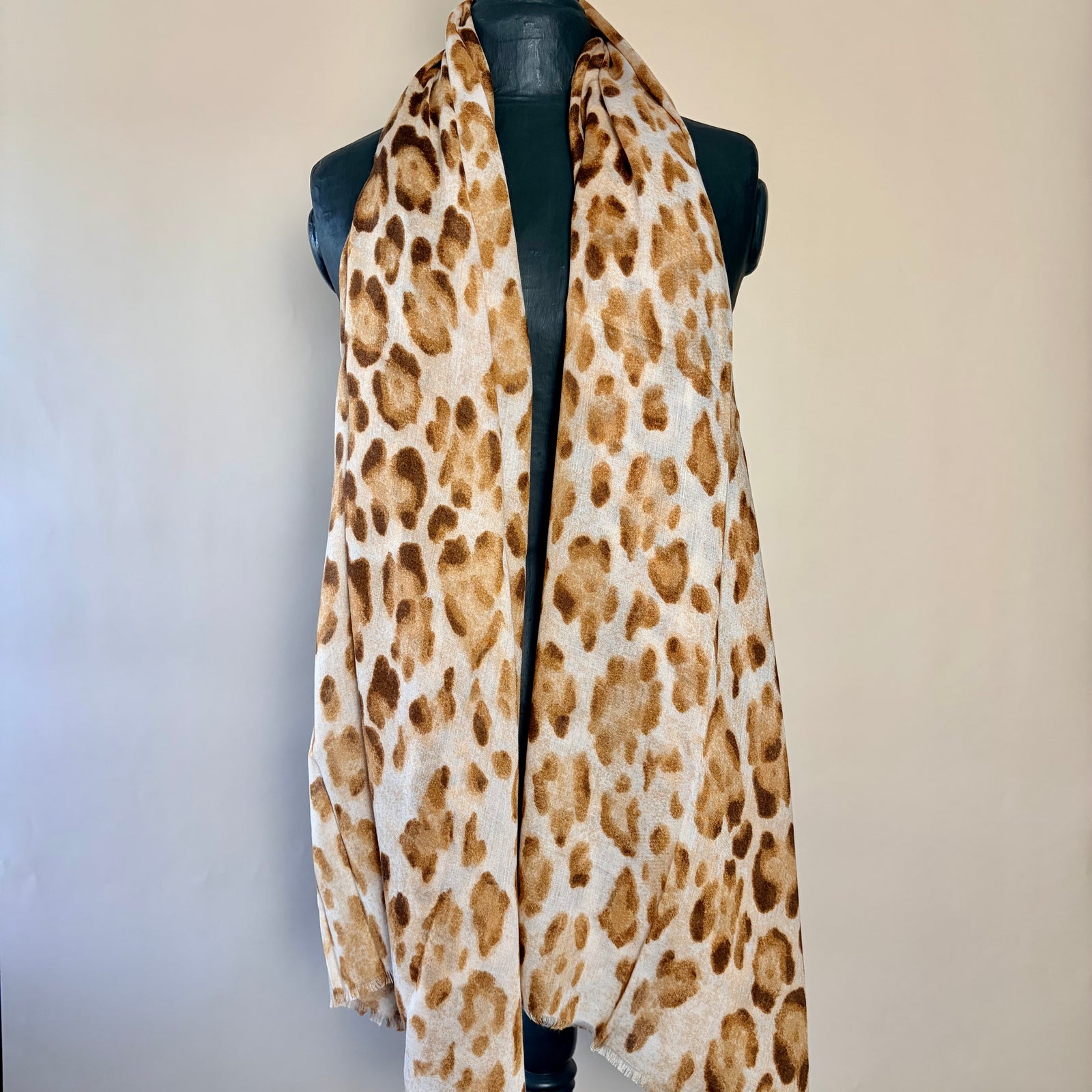 Lightweight leopard print scarf/sarong 'SALCOMBE'
