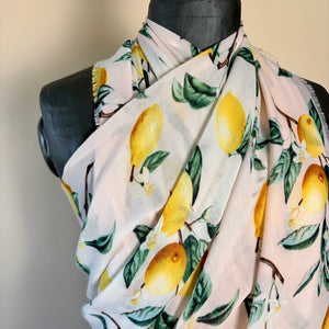 Lightweight scarf/sarong with lemon design 'PORTMEIRON'