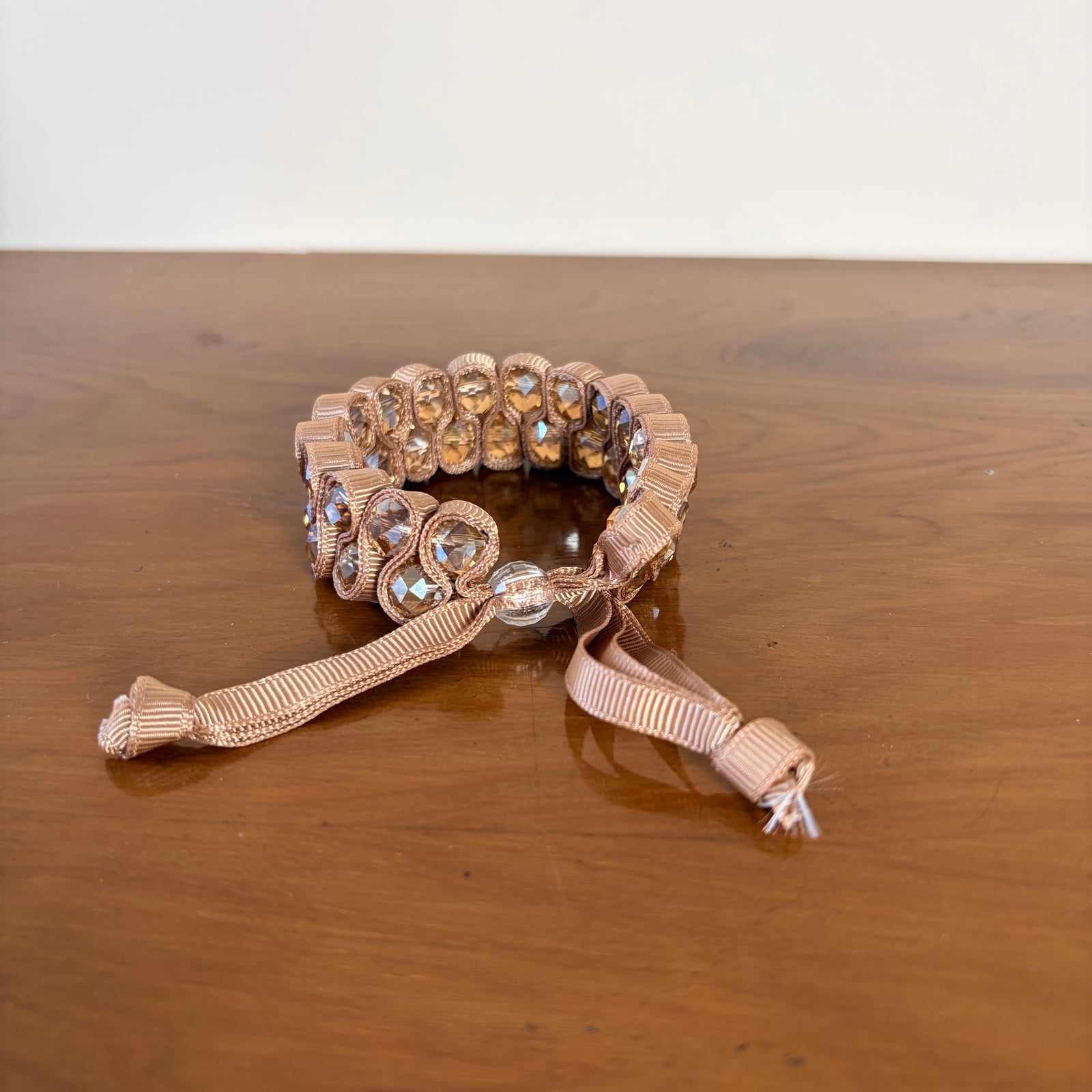 Iridescent bead and ribbon slider bracelet 'DAWN'