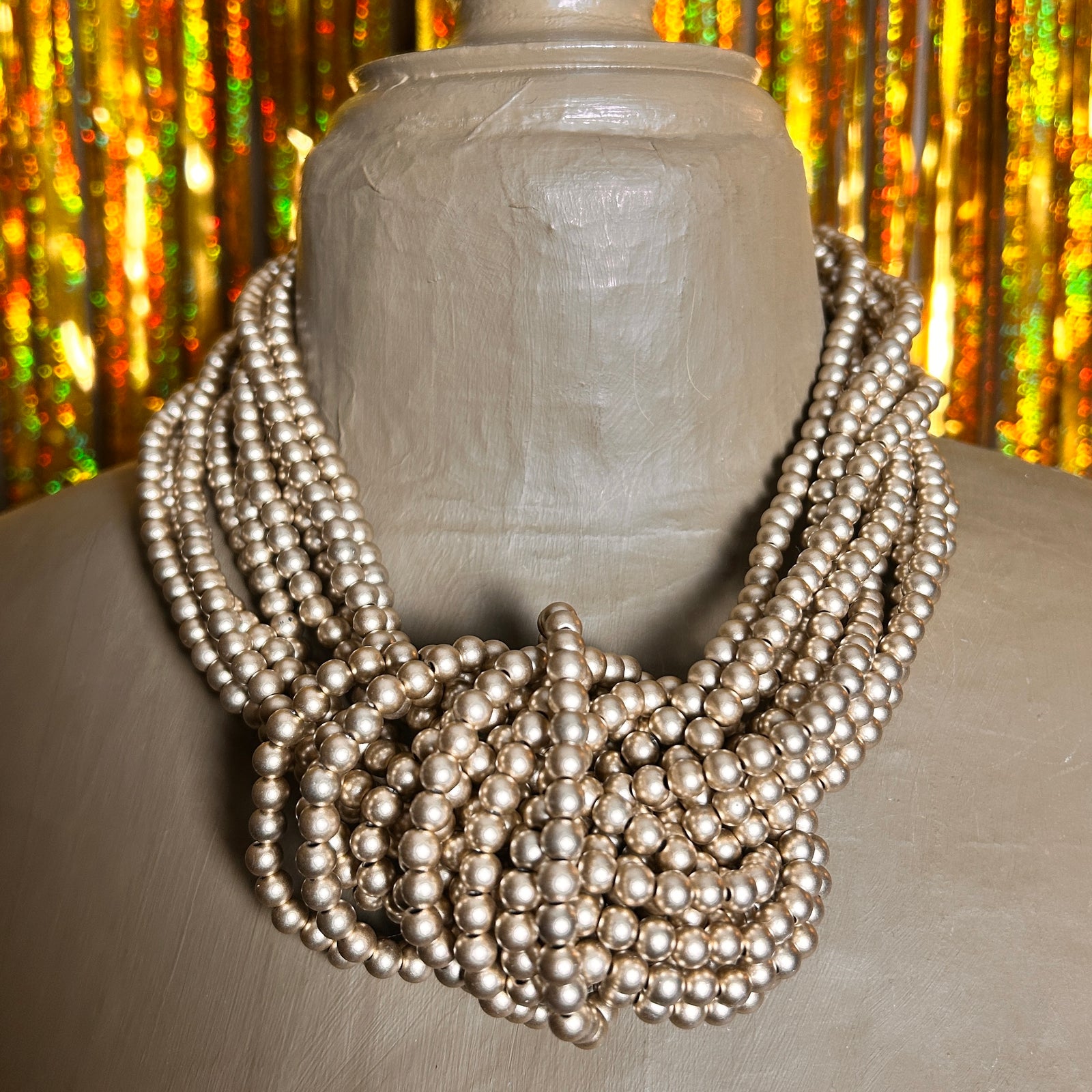 DOREEN resin bead knot choker necklace