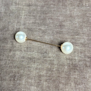 ARTEMIS pearl pin brooch