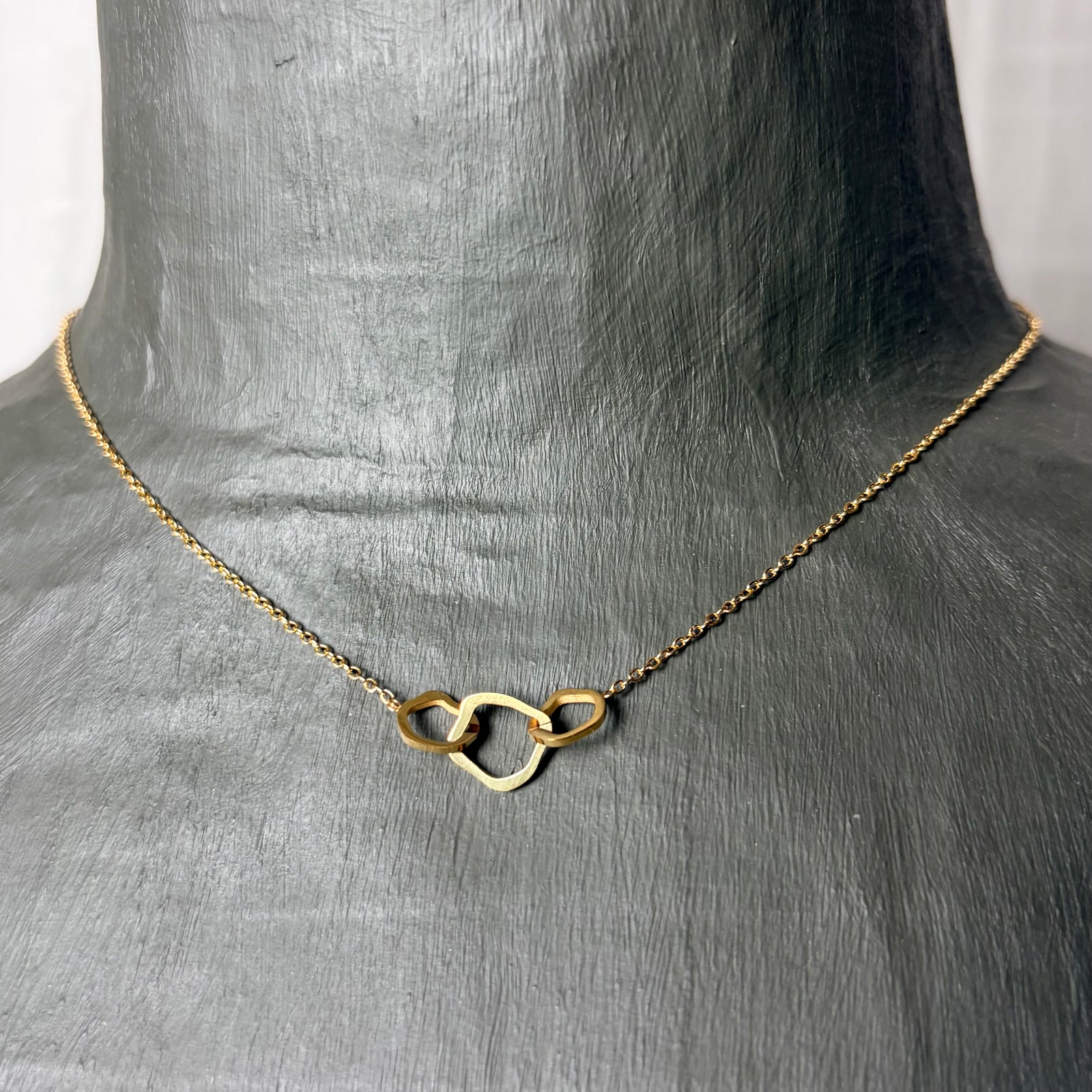 RAYA triple link steel chain necklace
