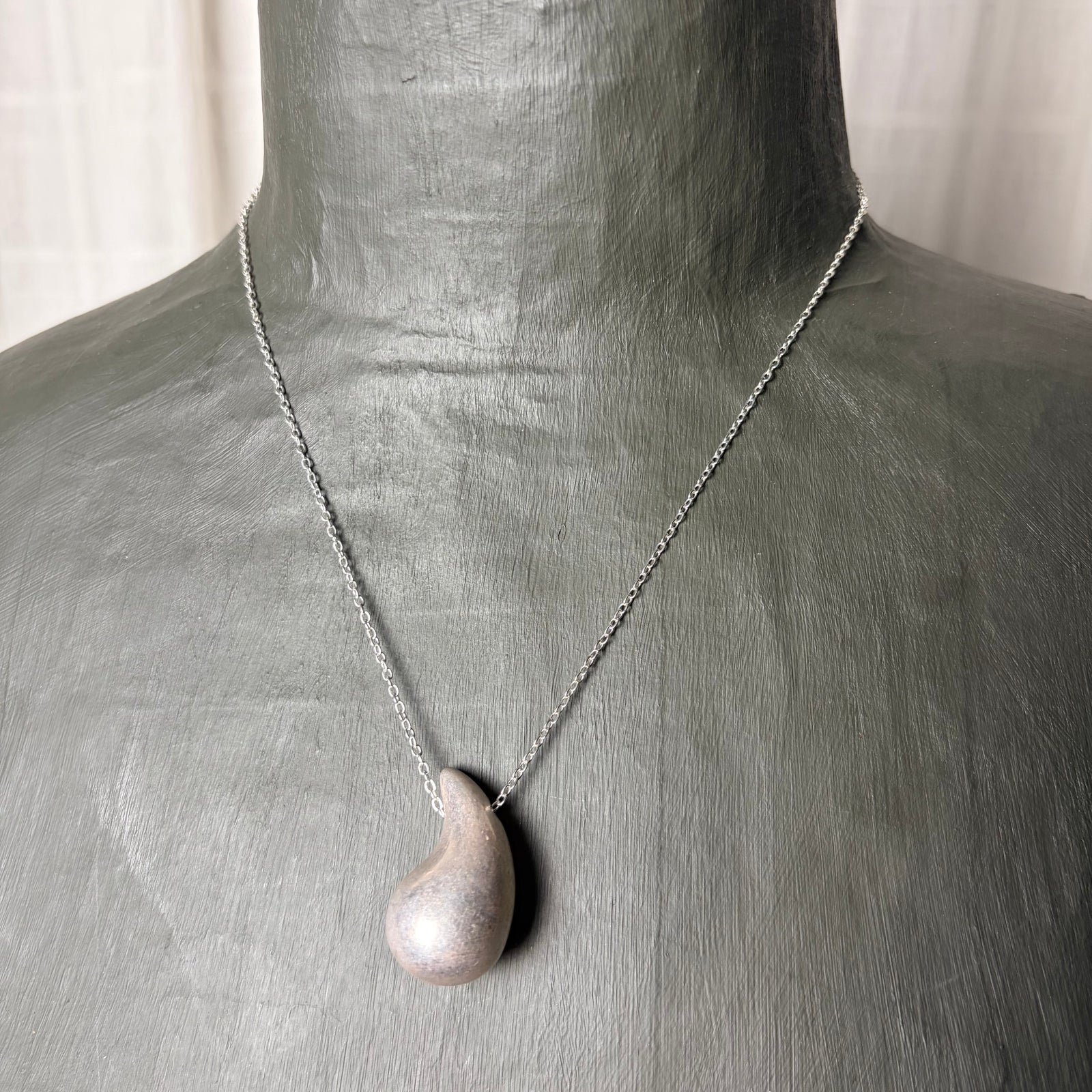 CELESTE teardrop pendant chain necklace