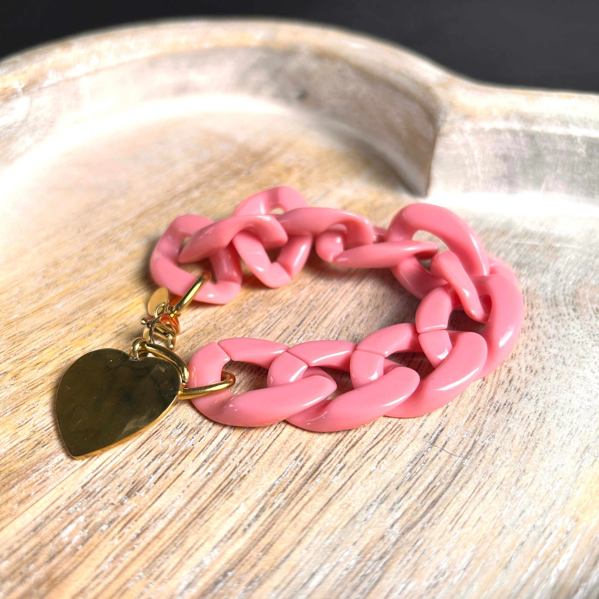 'Carrie' resin link bracelet with heart charm pendant