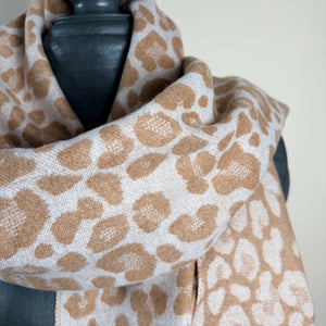 Leopard print fringed wool blend scarf 'DARTMOUTH'