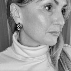 MELANIE small knot stud earrings