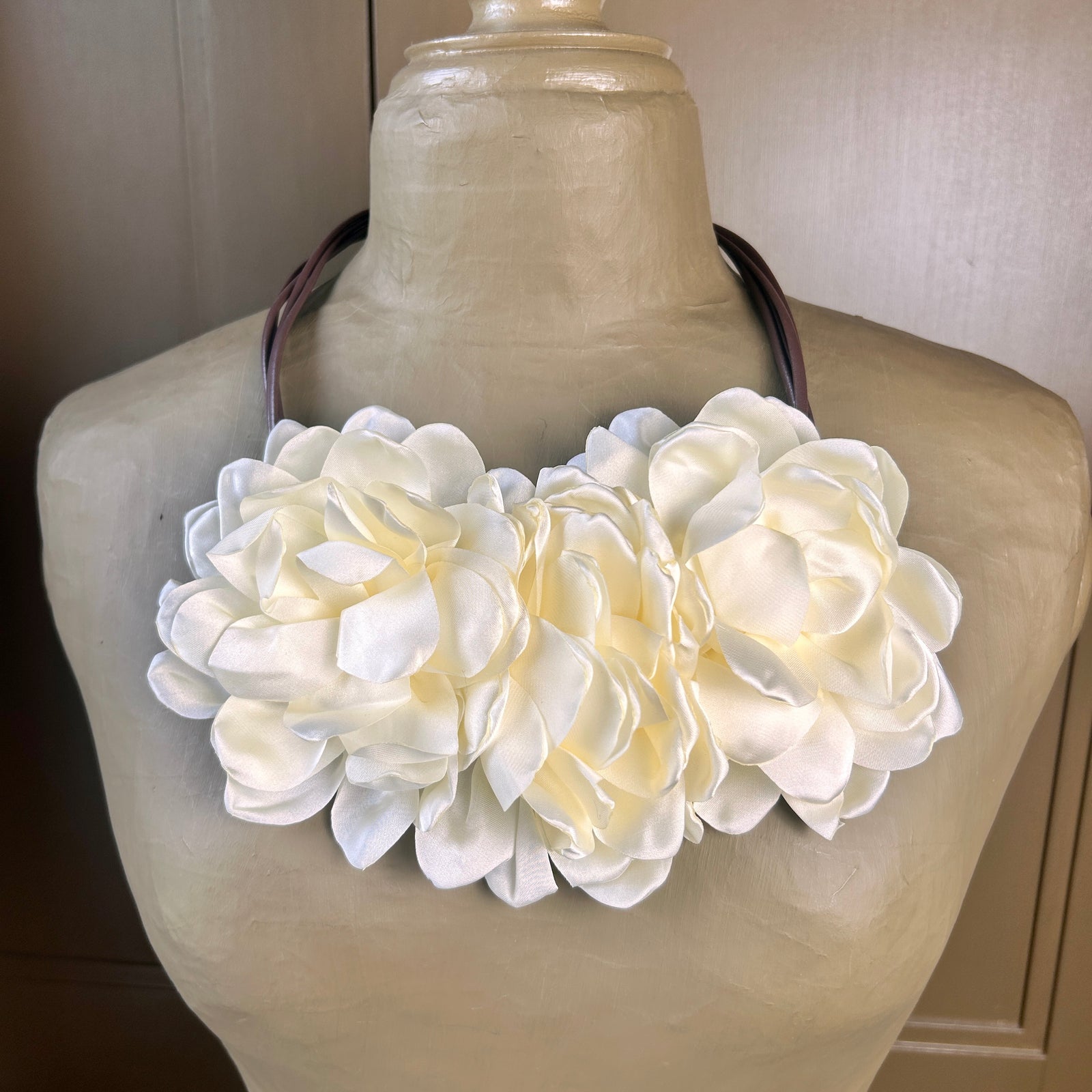 CLARA oversized silky flower choker necklace