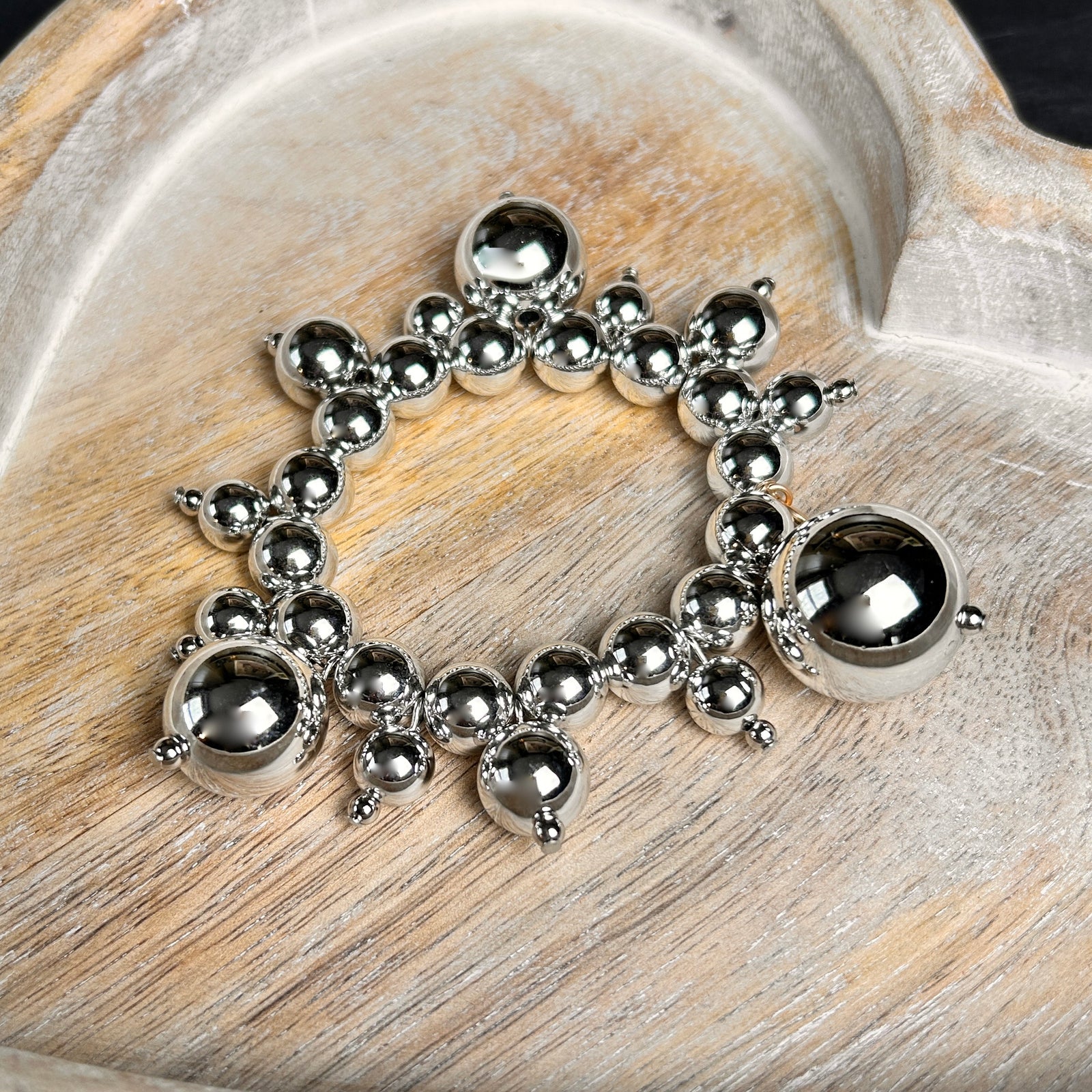 TUNDE high shine stretch ball bracelet
