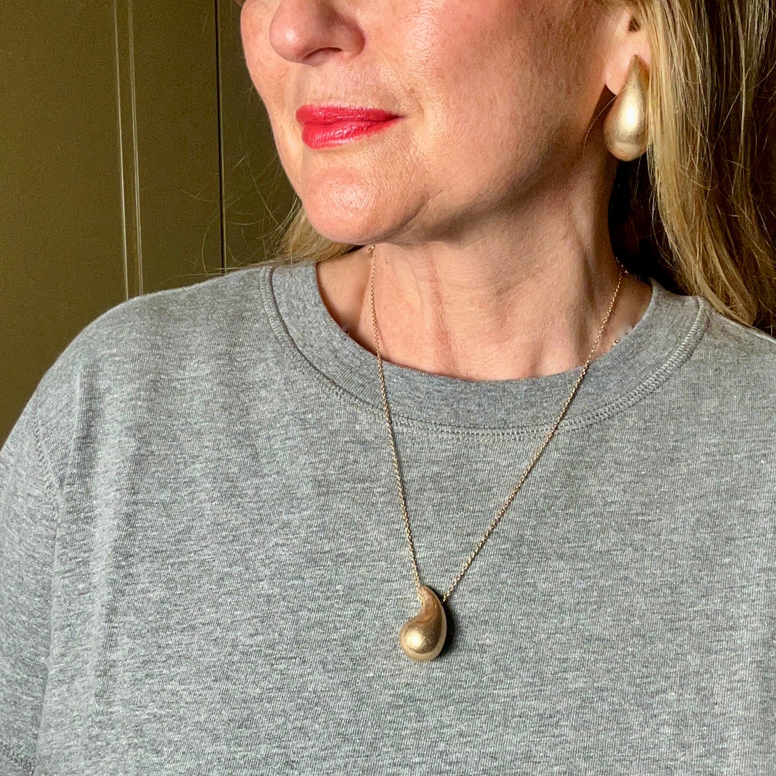 CELESTE teardrop pendant chain necklace