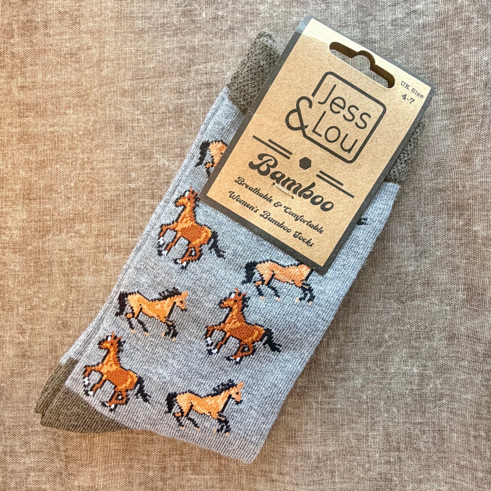AINTREE happy horse print ankle socks