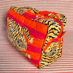 BLAKE large cotton tiger print wash bag
