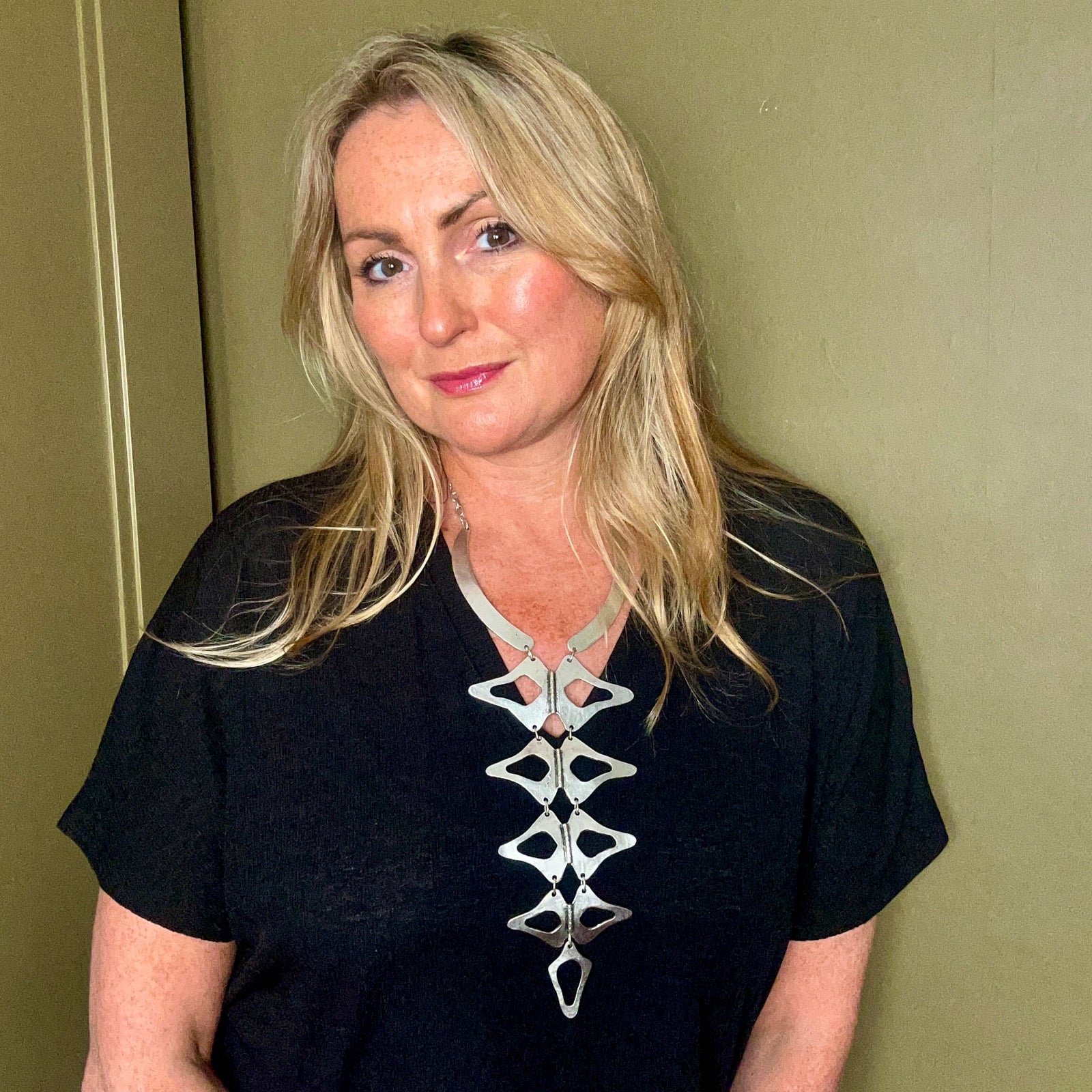 NICOLE handmade fishbone statement necklace