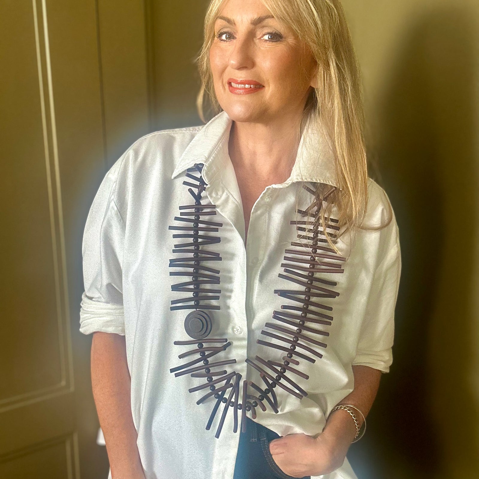 SOPHIA long rubber twig and circle statement necklace