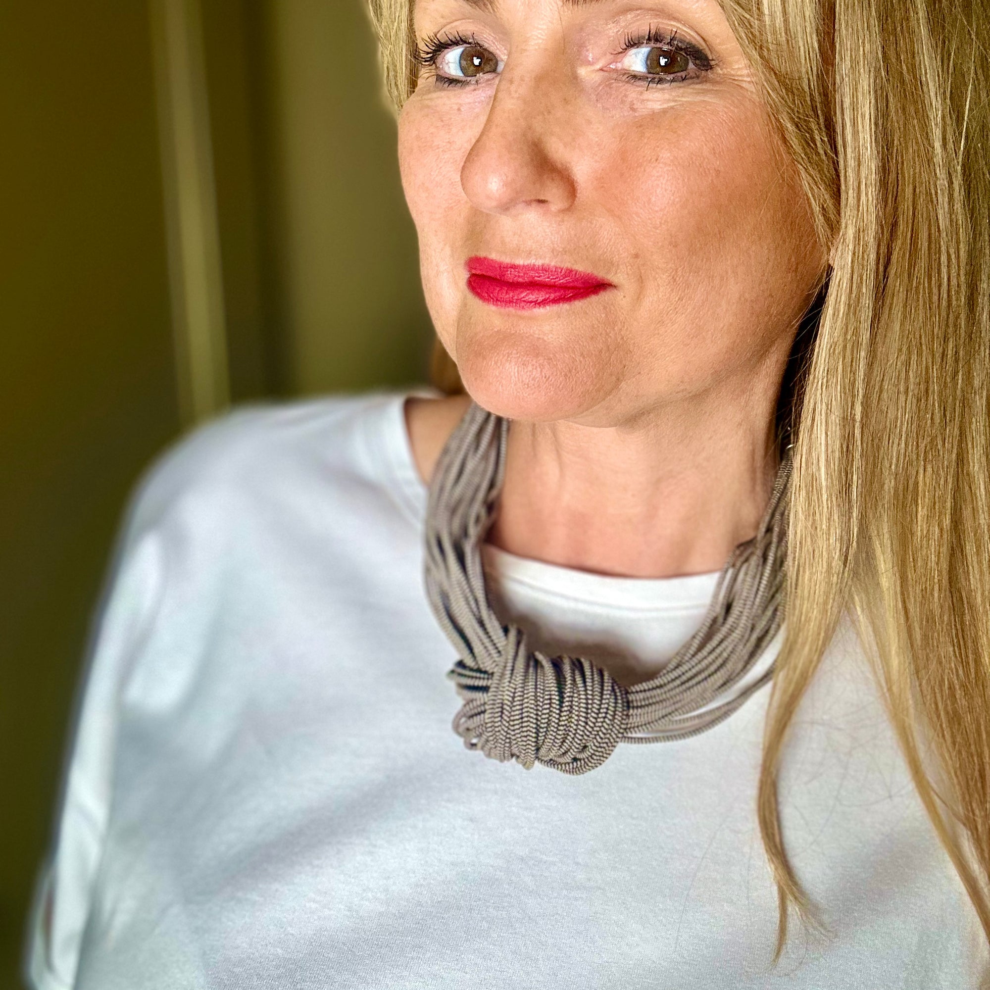 ARABELLA elastic knot choker necklace