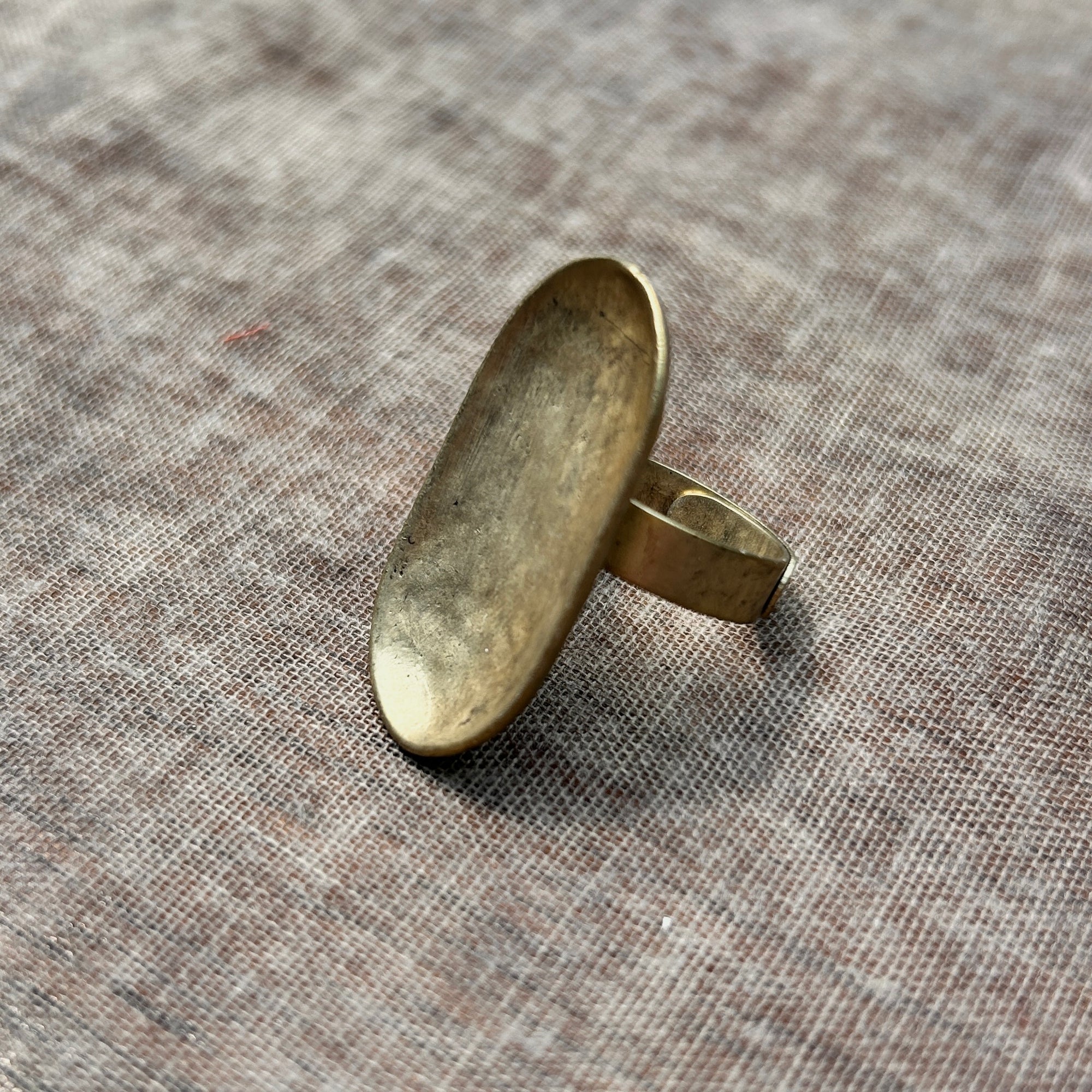 'Stephanie' metal oval ring