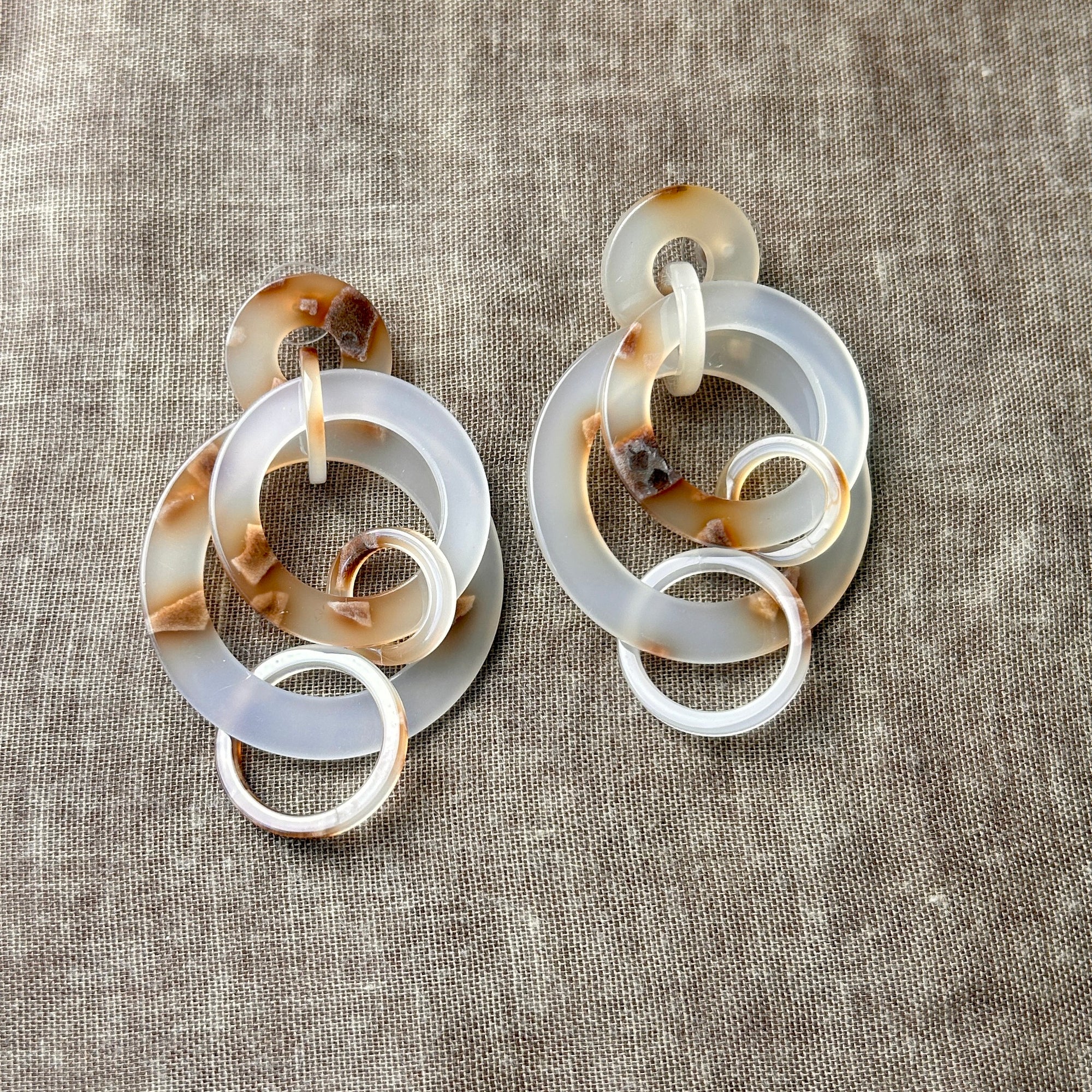 'Minnie' multi-ring drop resin earrings