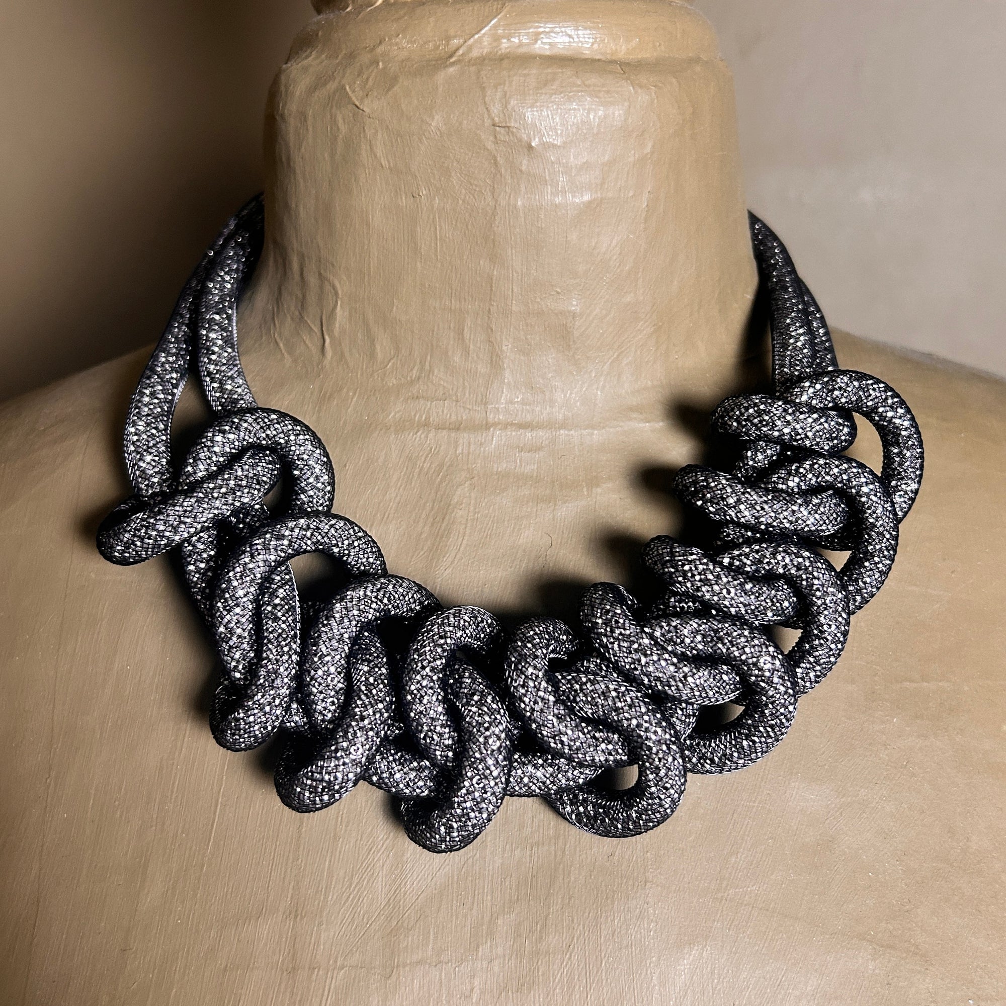 'Sebnem' glitter knot tube necklace