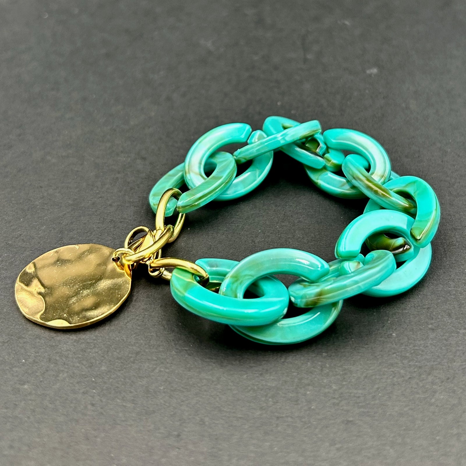 DONNA  resin link charm bracelet