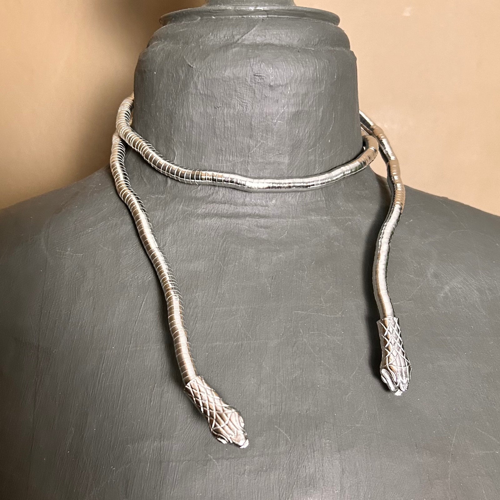 JOLENE flexible open-ended snake necklace