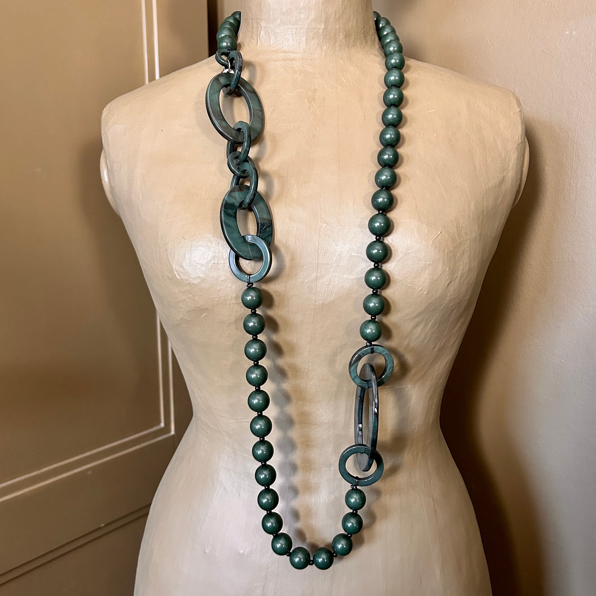 'Patricia' long resin link ball necklace