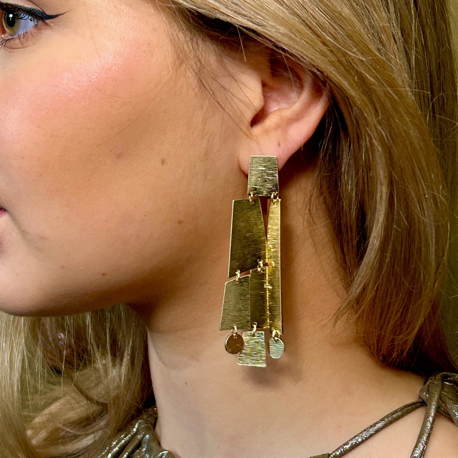 MARGOT geometric metal drop earrings
