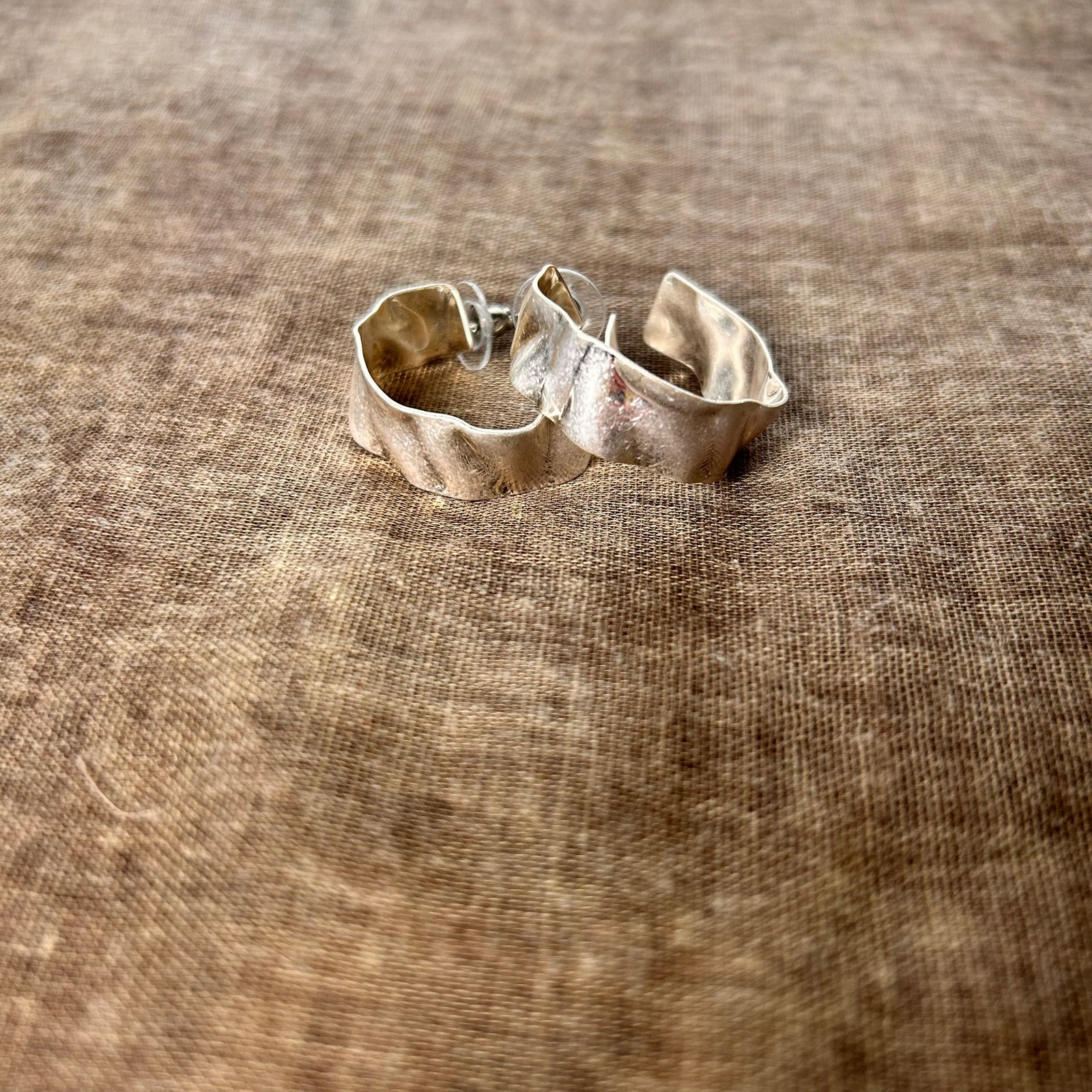 TALI flat metal hoop earrings