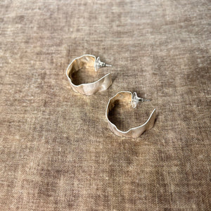 TALI flat metal hoop earrings