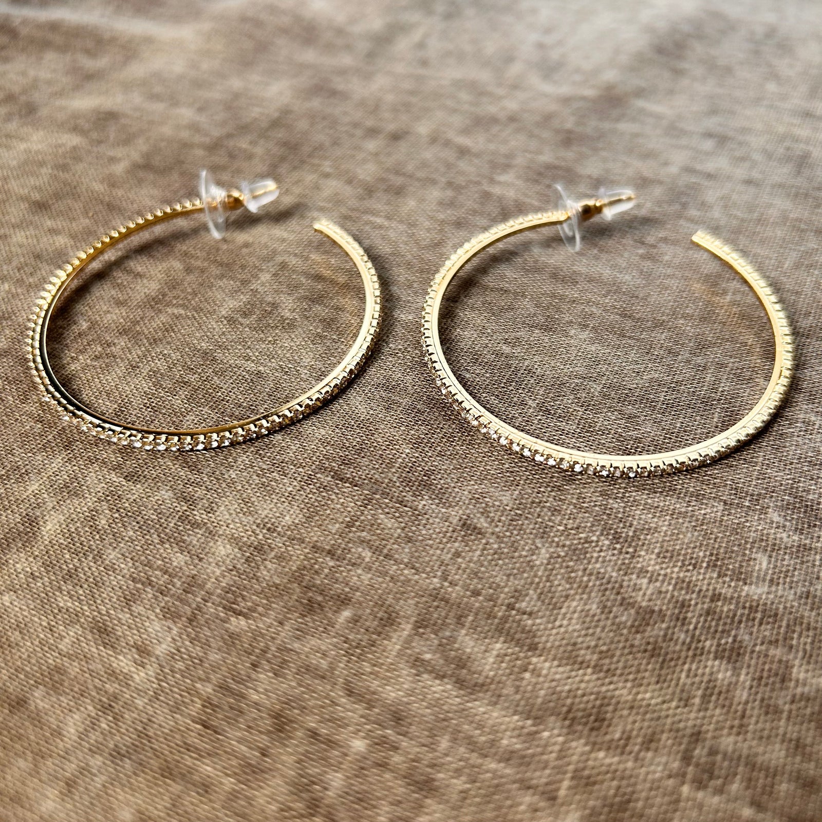 AIMEE large metal hoop earrings with inlaid crystals