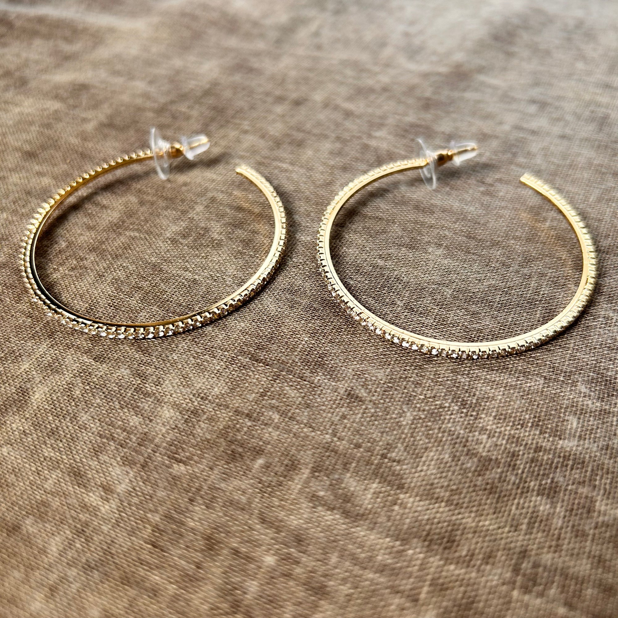 AIMEE large metal hoop earrings with inlaid crystals