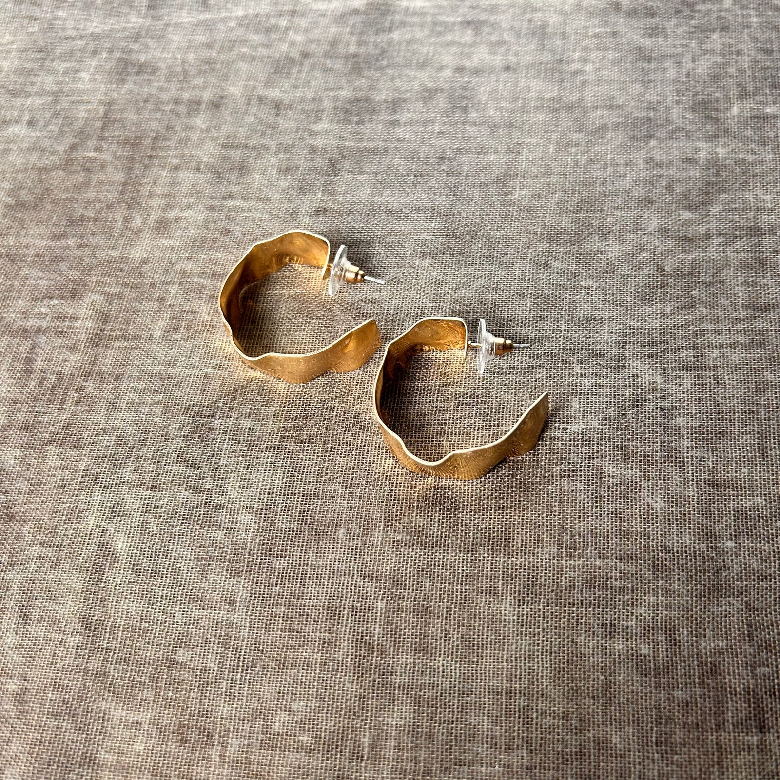 TALI flat metal hoop earrings