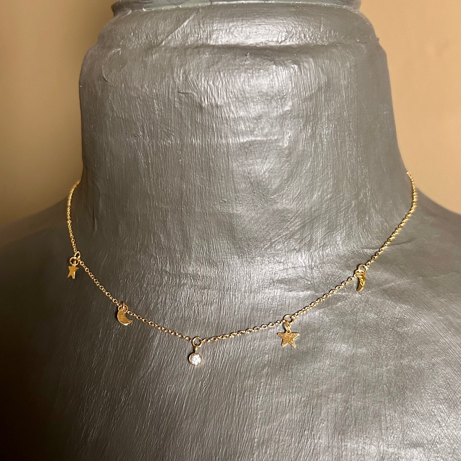 KAITLYN steel short chain necklace with little moon & star pendants
