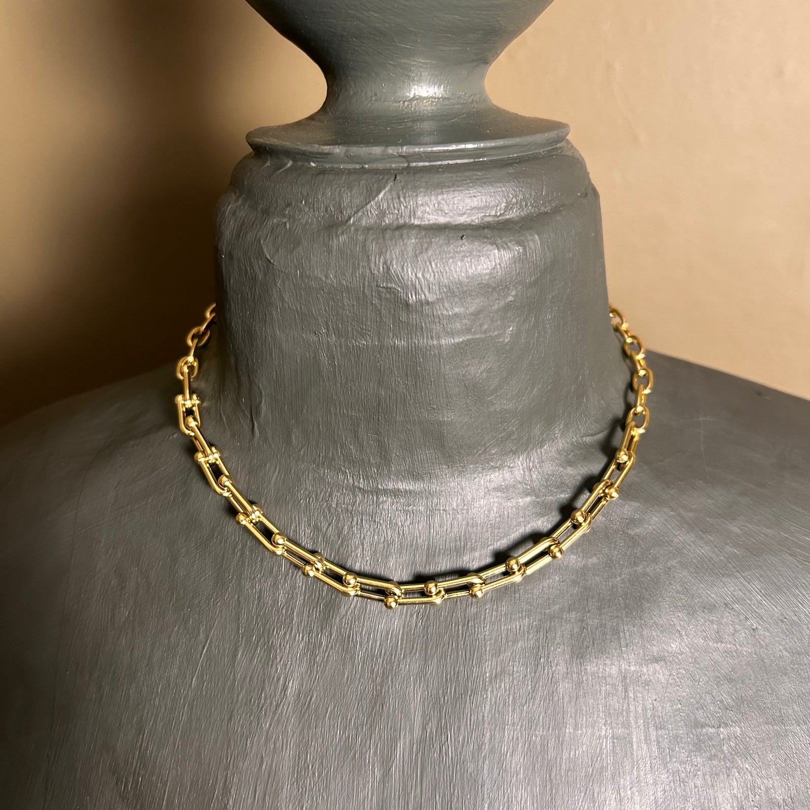 JORDAN steel links choker necklace