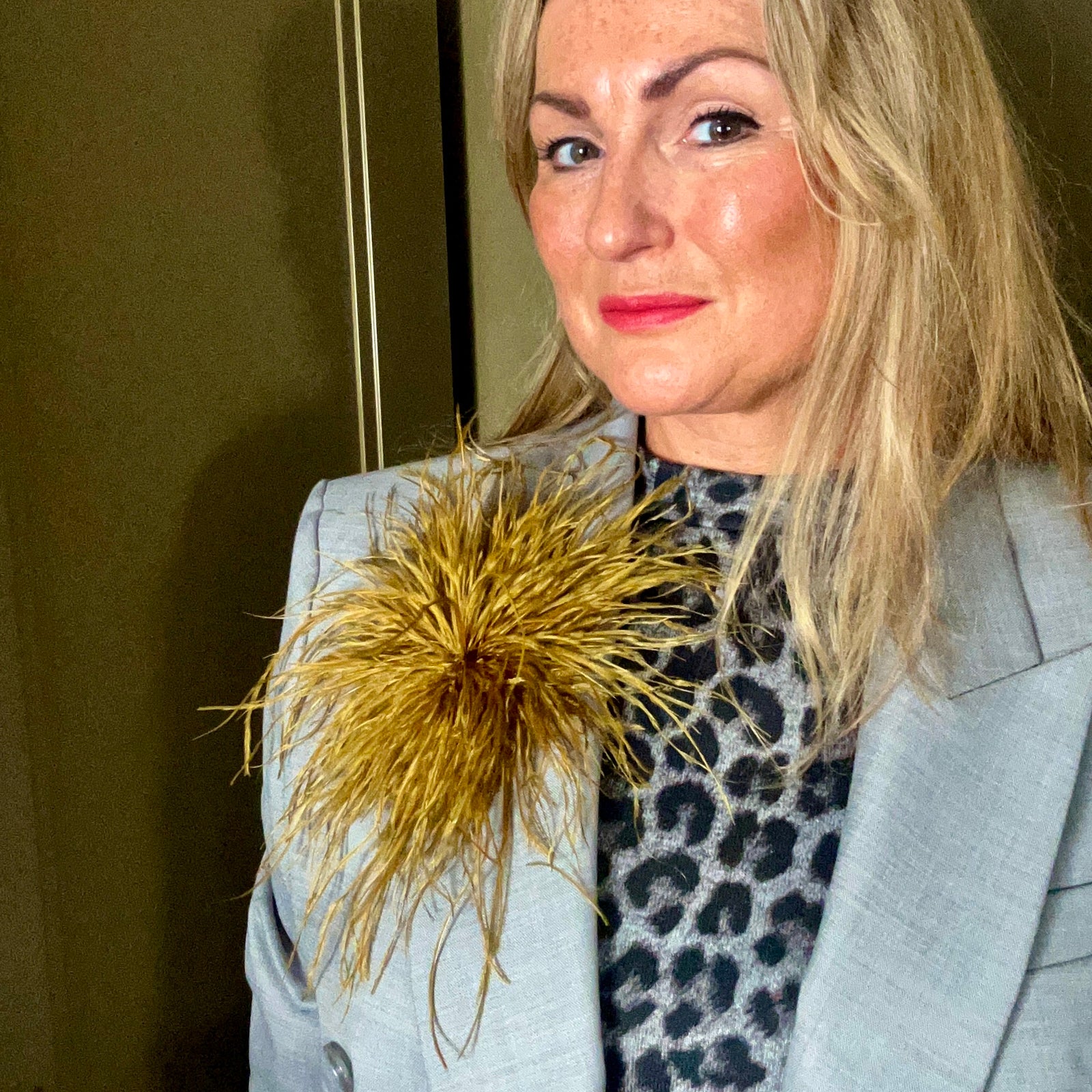 DELIA large ostrich feather brooch and fascinator