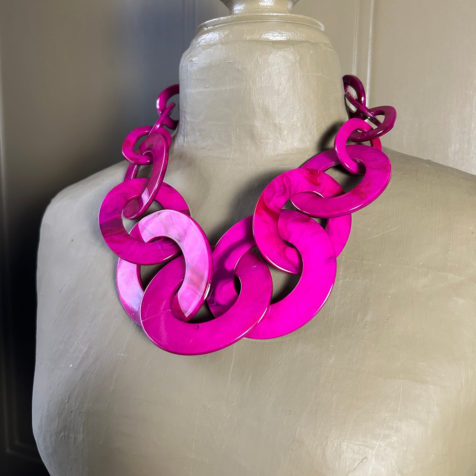 ABIGAIL large resin link statement necklace