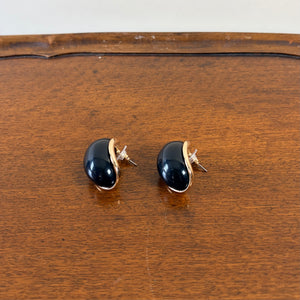 Leigh - metal resin shaped stud earrings