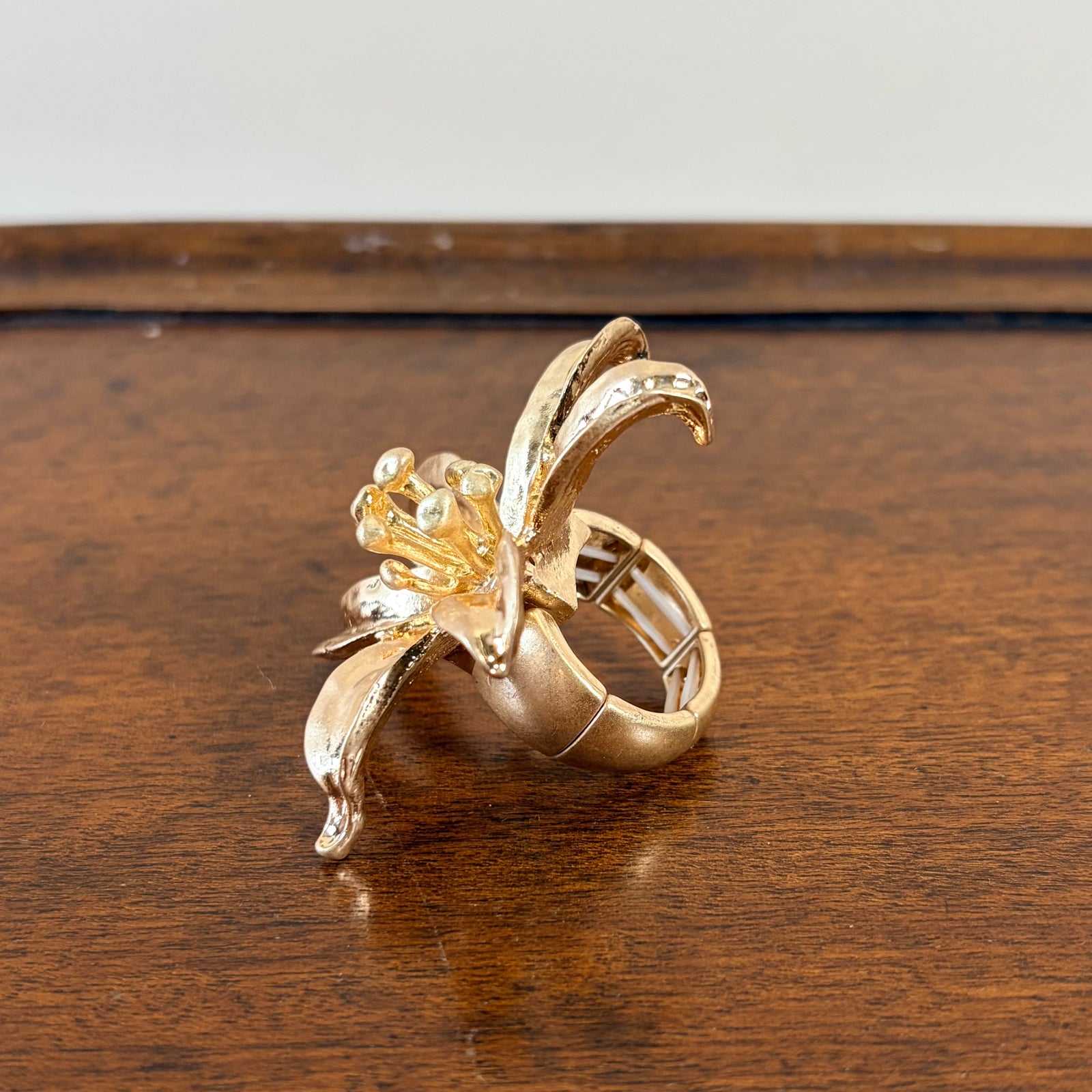 Briar - oversized metal flower cocktail ring
